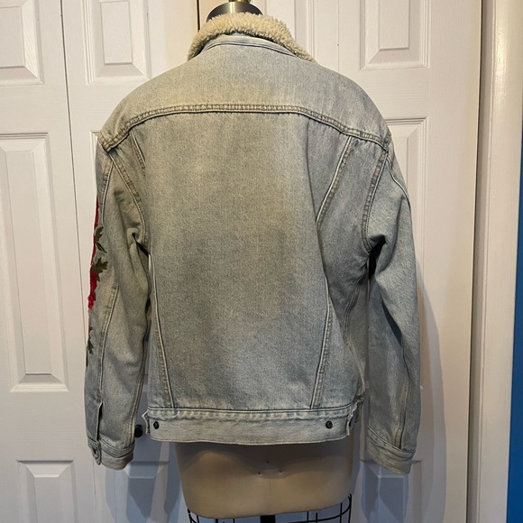 LEVIS EMBROIDERED DENIM JACKET - Picture 3 of 5